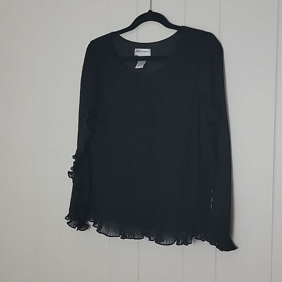 Black blouse with ruffle sleeves - Picture 1 of 4